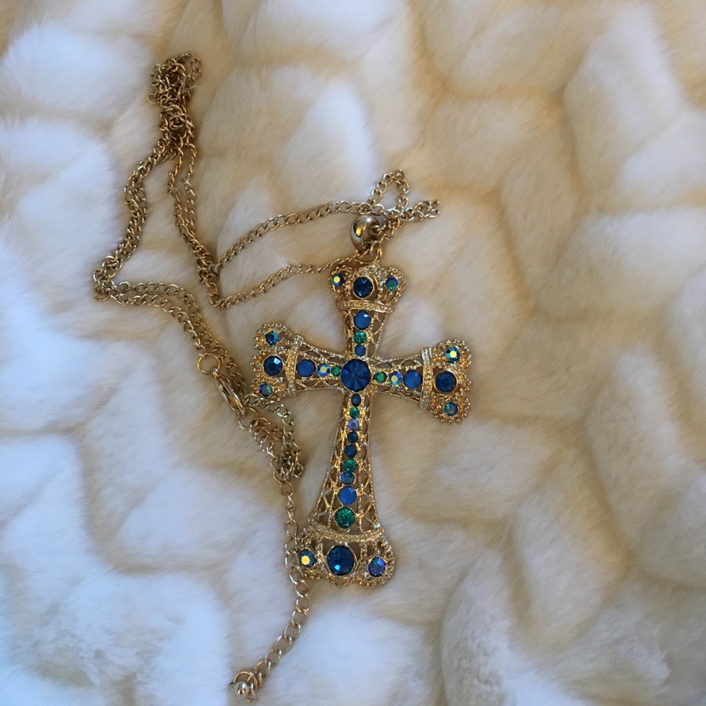 Fashion Cross Necklace - Picture 2 of 4